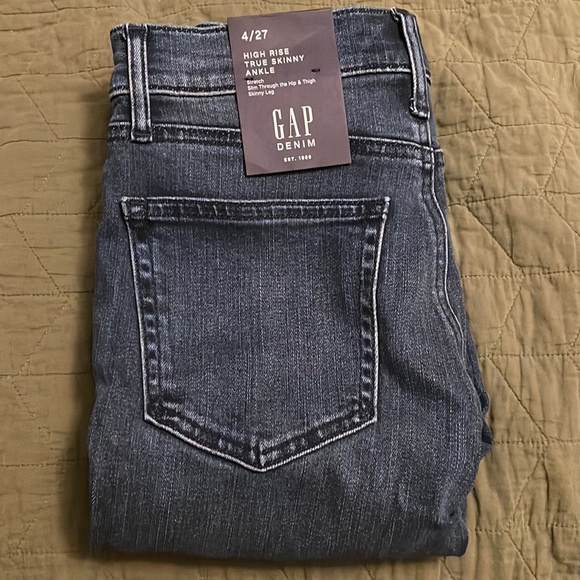 GAP High Rise True Skinny Ankle Jeans size 27, NWT - Picture 4 of 4